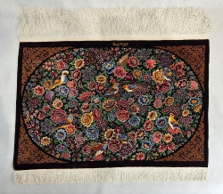 دسته گل و مرغ قهوه ای احسان